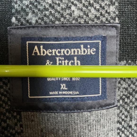 A&F Sherpa fleece zip up jacket - Picture 6 of 6